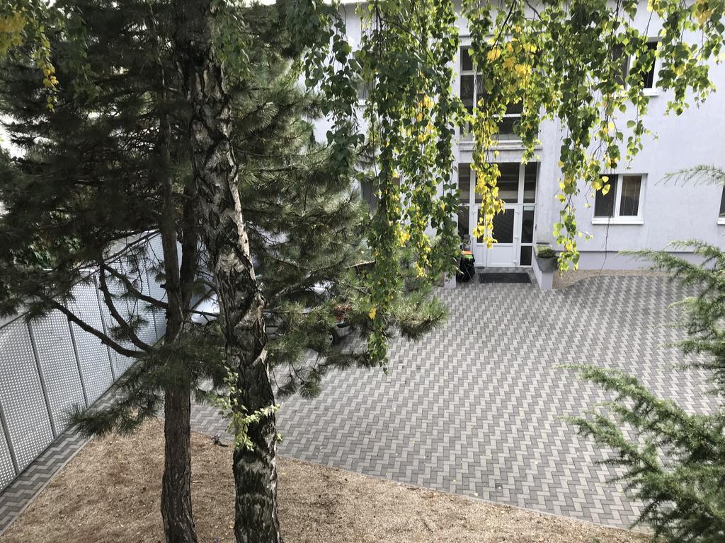Batavya Penzion Topolcany Exterior foto